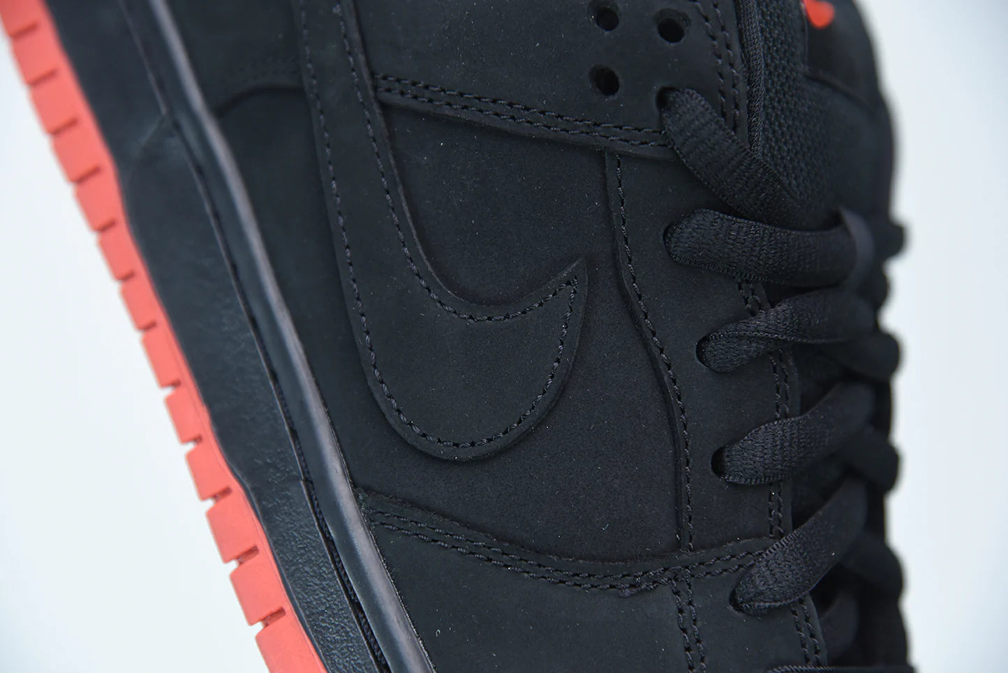 Nike Dunk Low PRO SB x Jeff Staple “Black Pingeon”