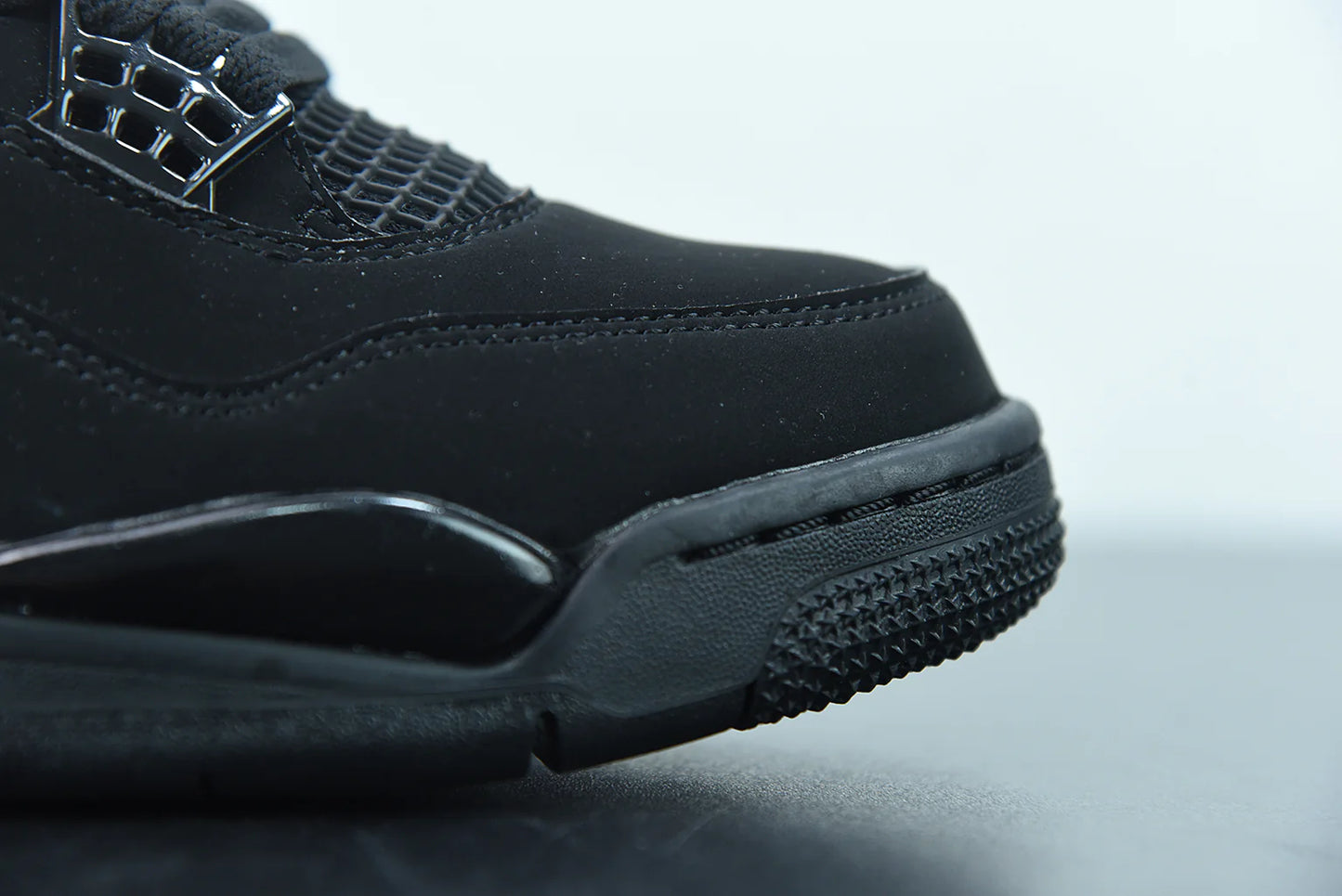 Nike Air Jordan 4 Black Cat