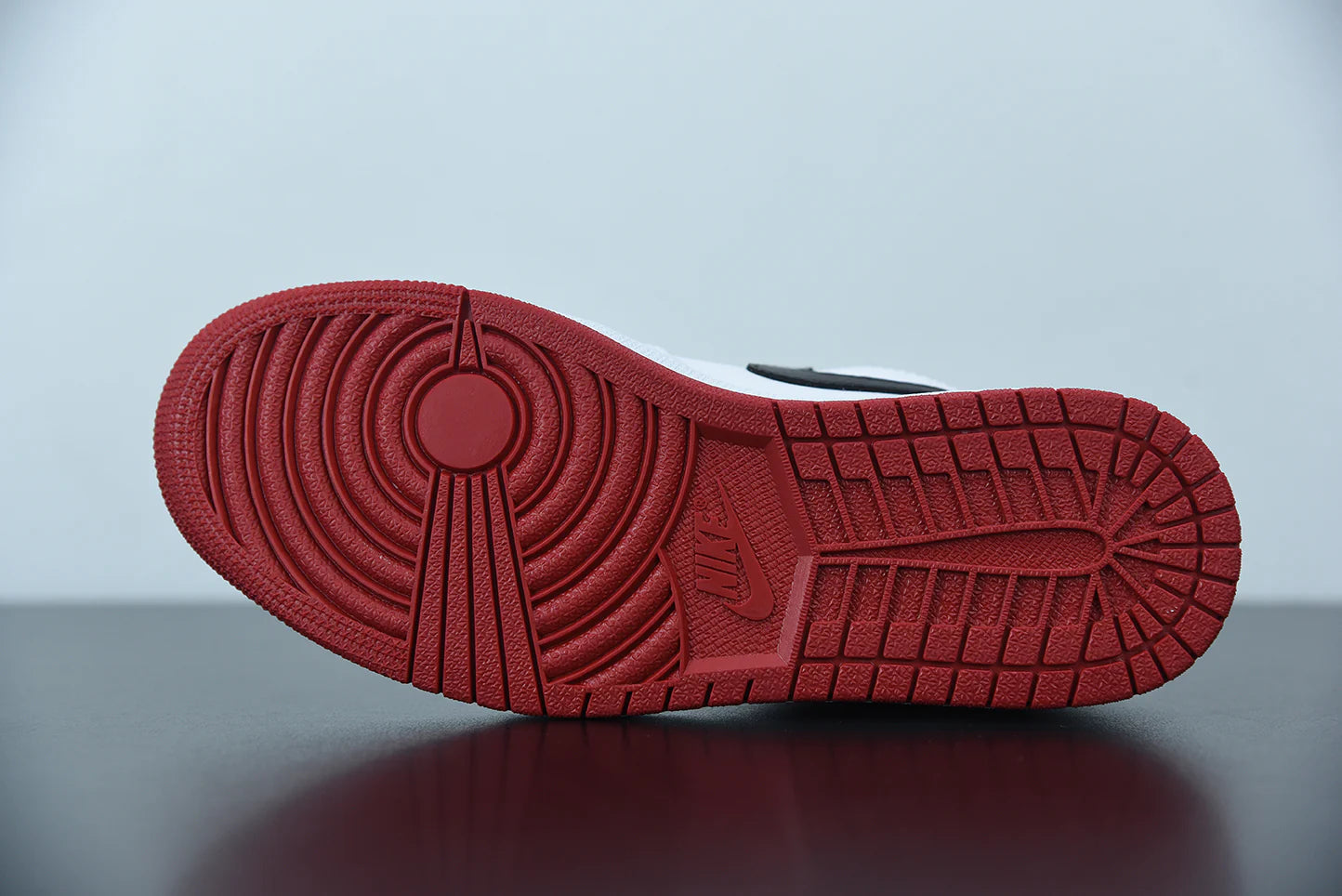 Nike Air Jordan 1 Low “White University Red”