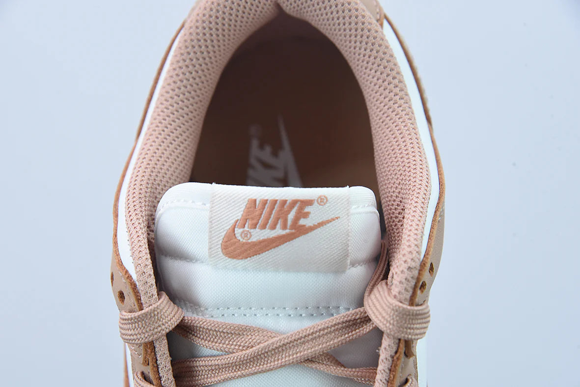 Nike Dunk Low ”Rose Whisper”