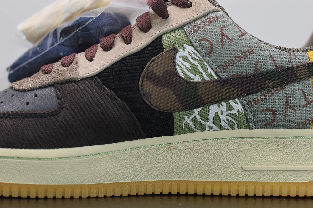 Nike Air Force 1 X Travis Scott  Cactus Jack