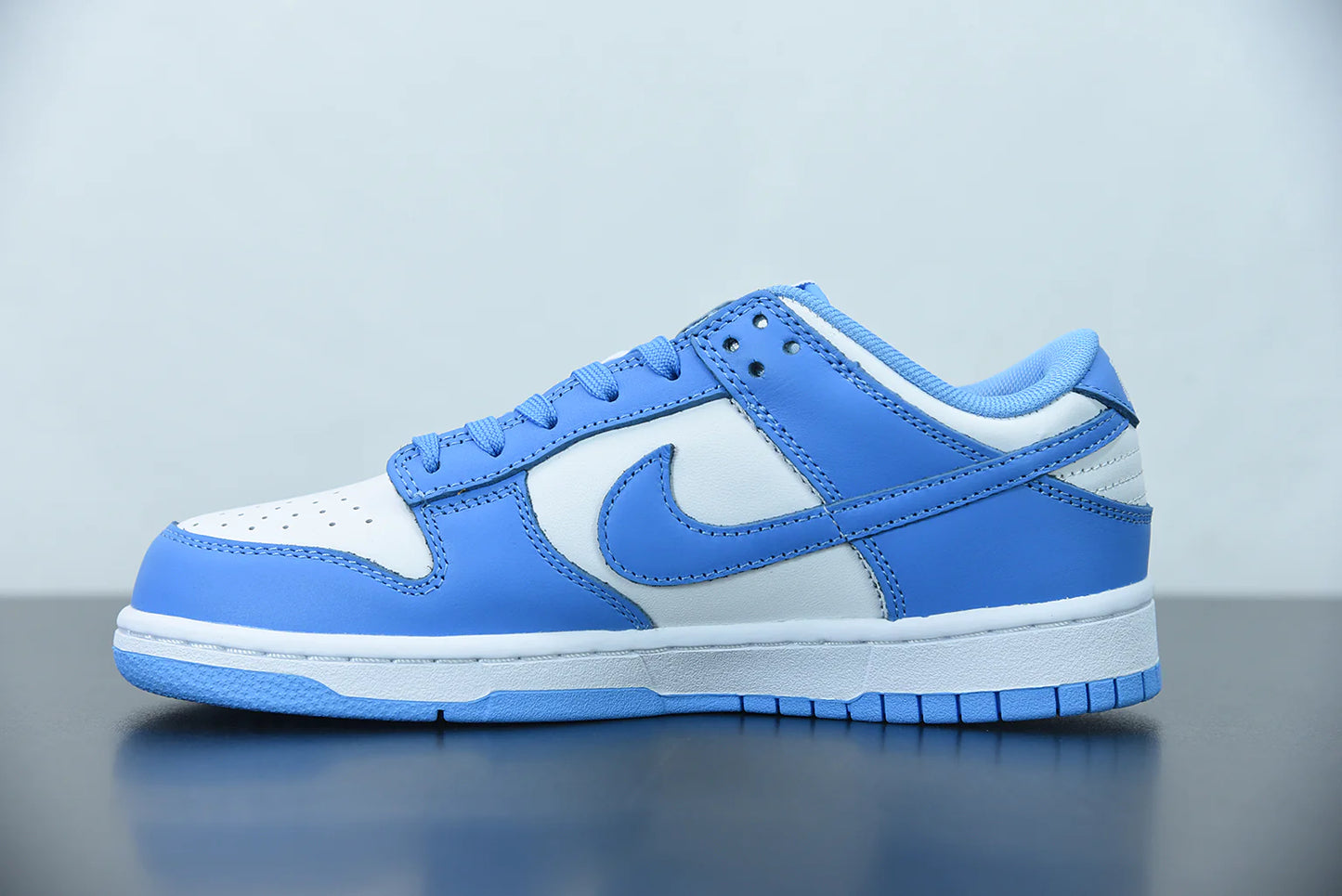 Nike Dunk Low ”University Blue”