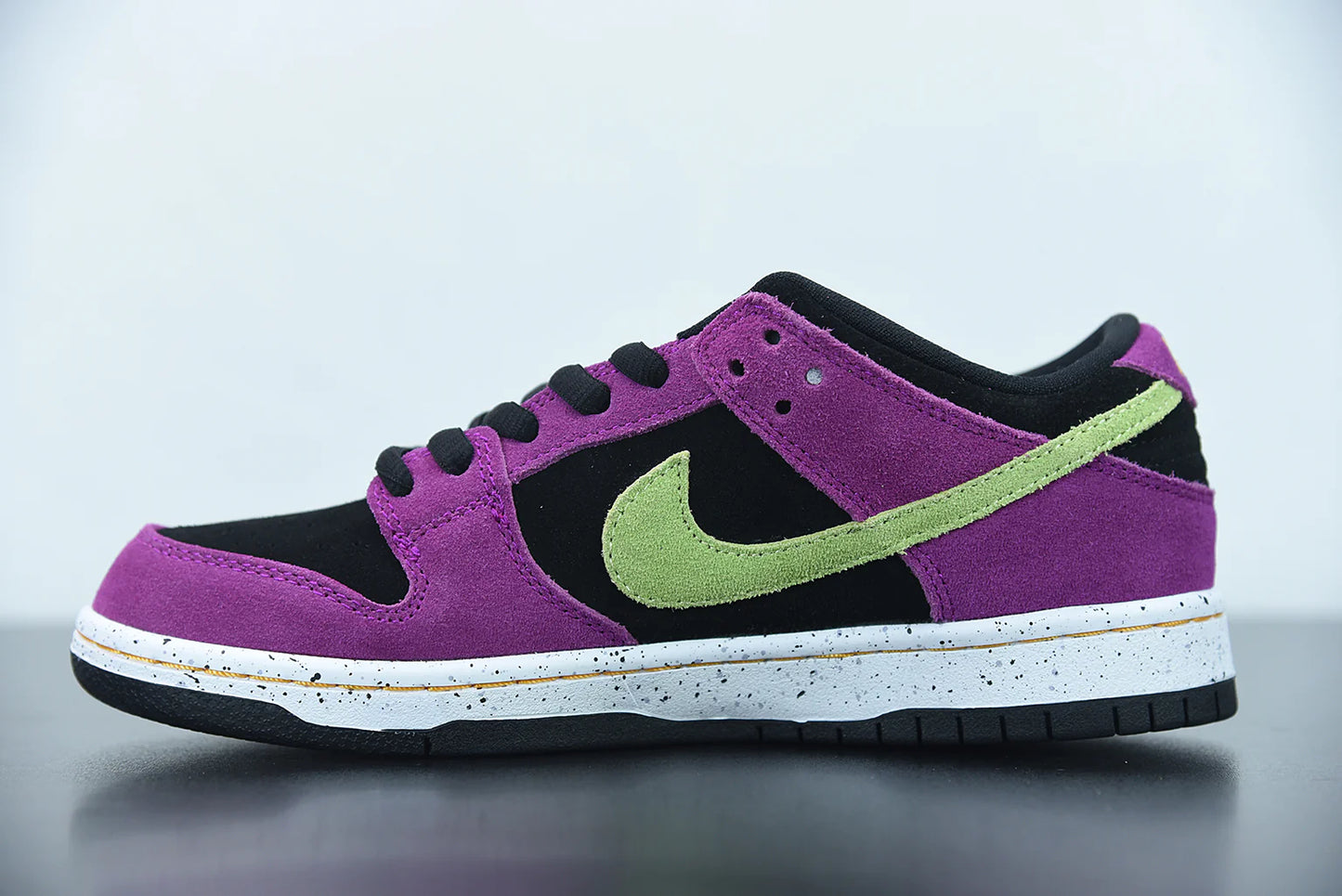 Nike Dunk Low PRO “Red Plum”