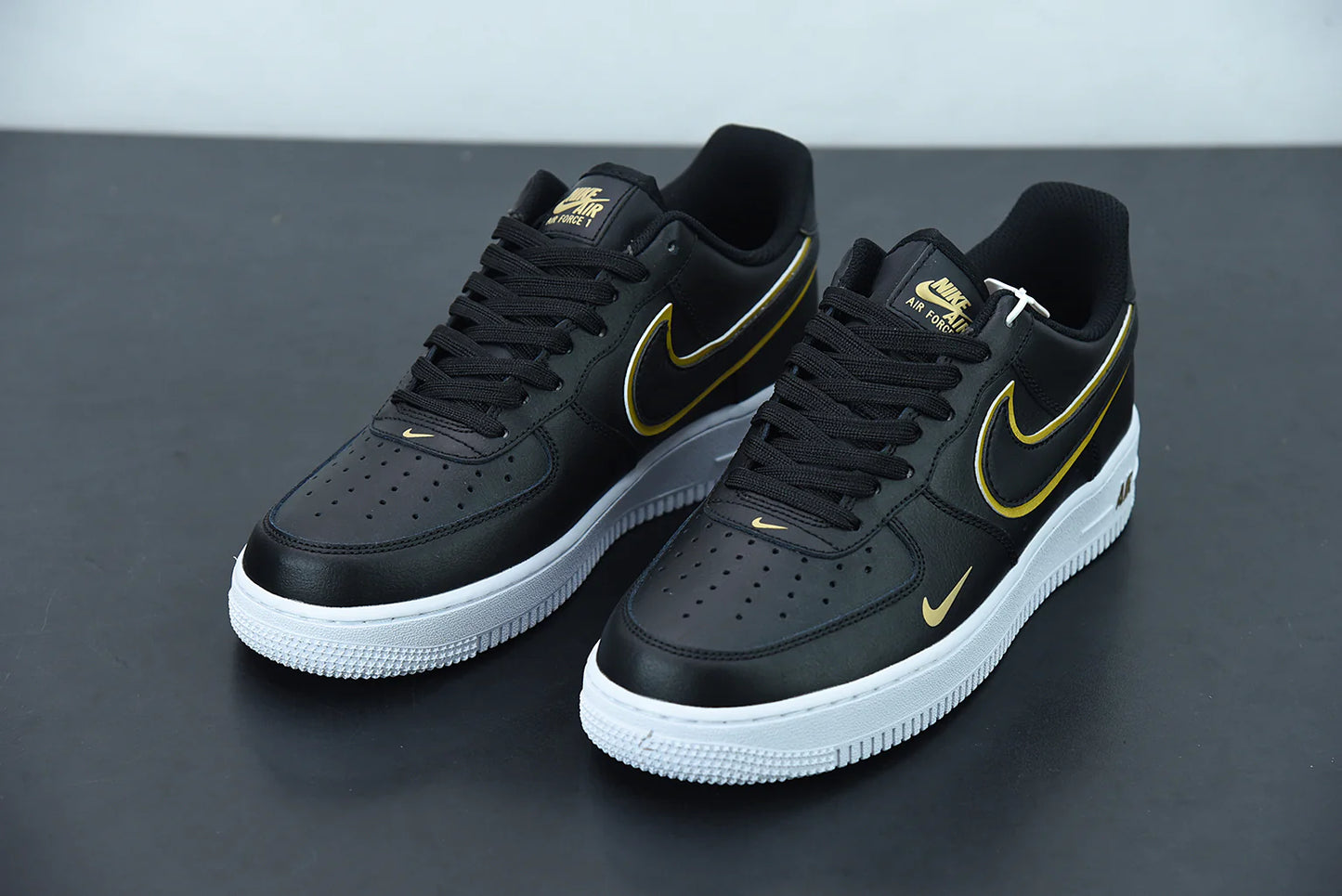Air Force 1 Low Black Metallic Gold