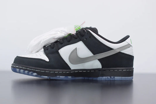 Nike SB Dunk Low x Staple ”Panda Pigeon”