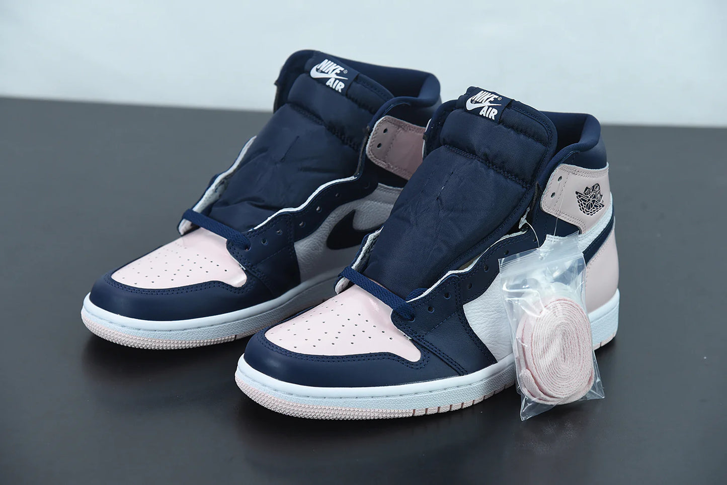 Nike Air Jordan 1 High “Atmosphere”