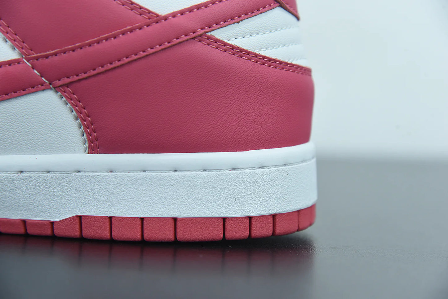 Nike SB Dunk Low “Archeo Pink”