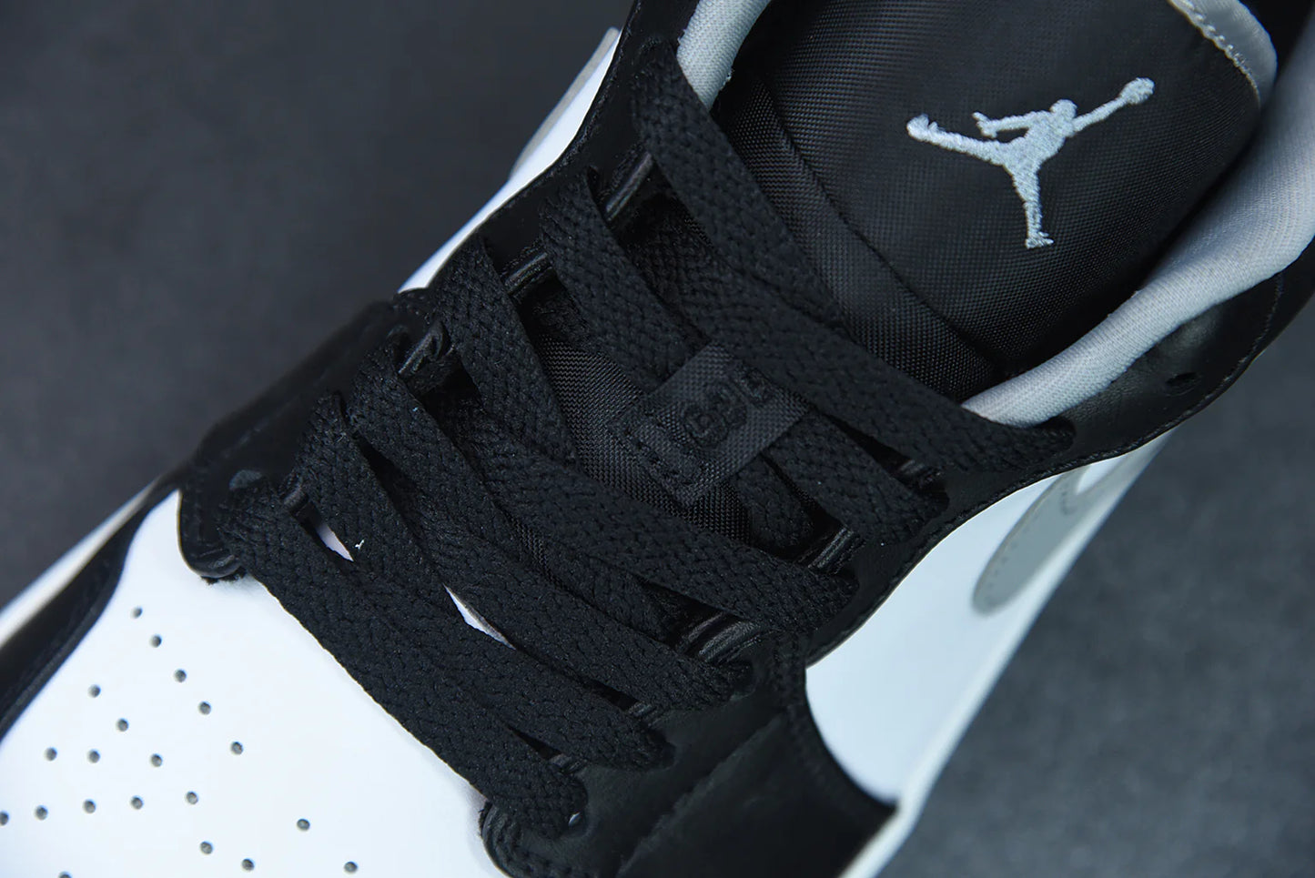 Nike Air Jordan 1  Low “Medium Grey”