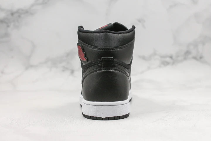Nike Air Jordan 1 High Satin Black