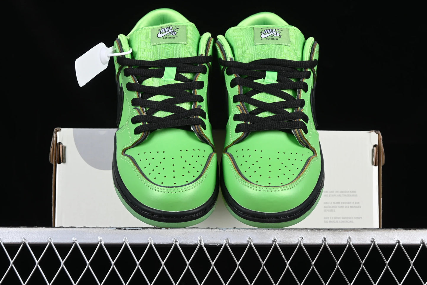 Nike SB Dunk Low The PowerPuff Girls (Docinho)