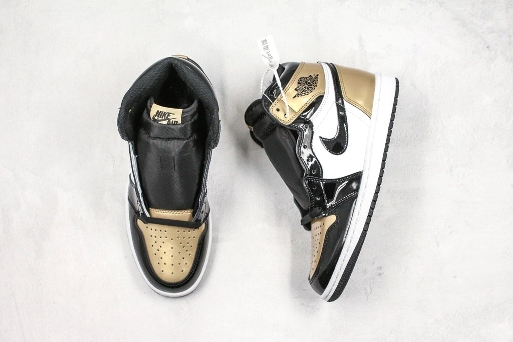 Nike Air Jordan 1 High Gold Toe