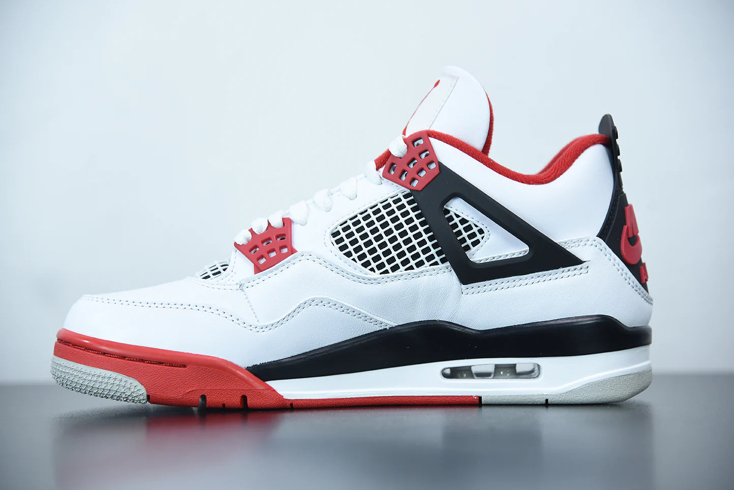 Air Jordan 4 “Fire Red”