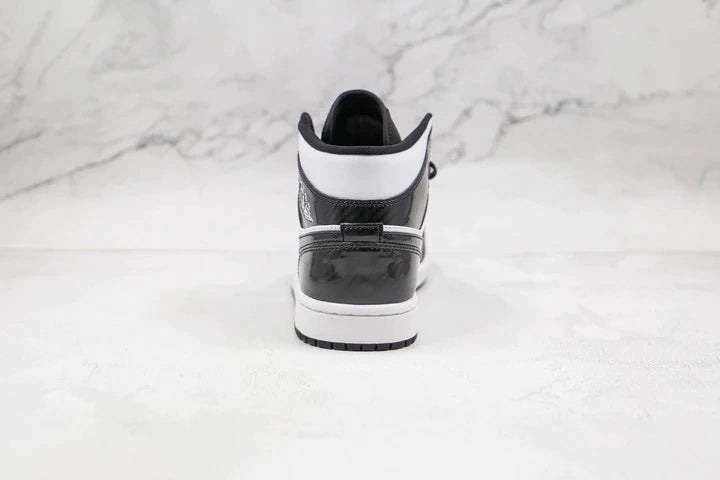 Nike Air Jordan 1 Mid “Carbon Fiber”