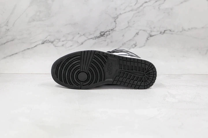 Nike Air Jordan 1 Mid “Carbon Fiber”